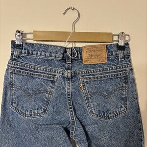 Vintage Levi's 550 Relaxed Fit Jeans - Classic 90s Y2K Denim Vibes